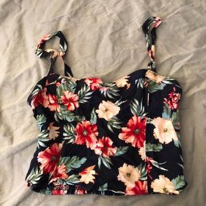Hollister Floral crop top